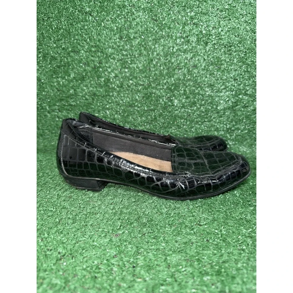 Clarks Everyday Loafers Womens Size 7 M Black Croc Patent Leather Casual Comfort